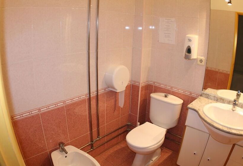 پانسیون Mana Guest House