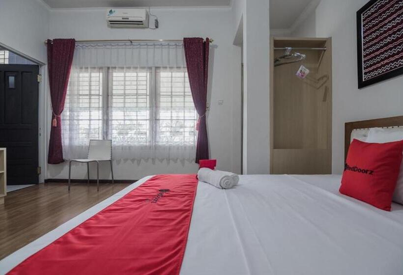 膳宿费 Reddoorz Syariah Plus @ Banjarbaru