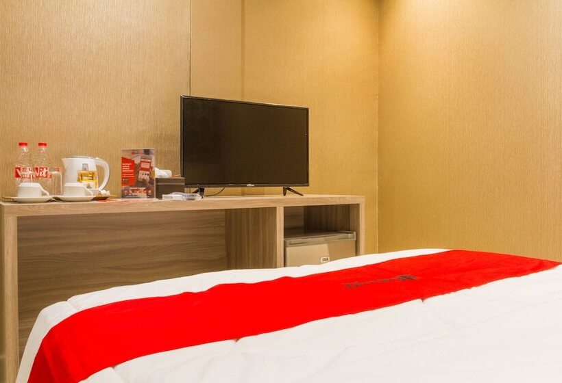 Пансион Reddoorz Plus @ Dipatiukur