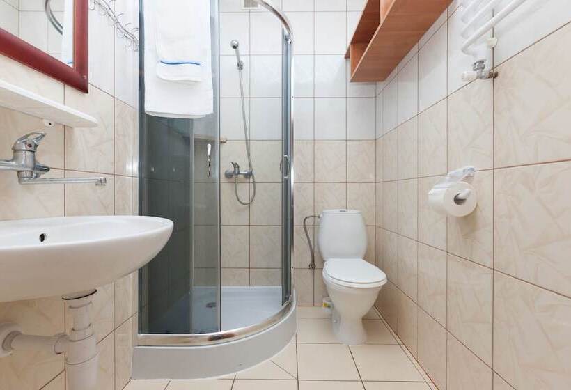 פנסיון Villa Ula