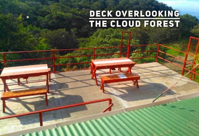 Que Tuanis Hostel Monteverde