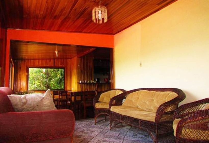 Que Tuanis Hostel Monteverde