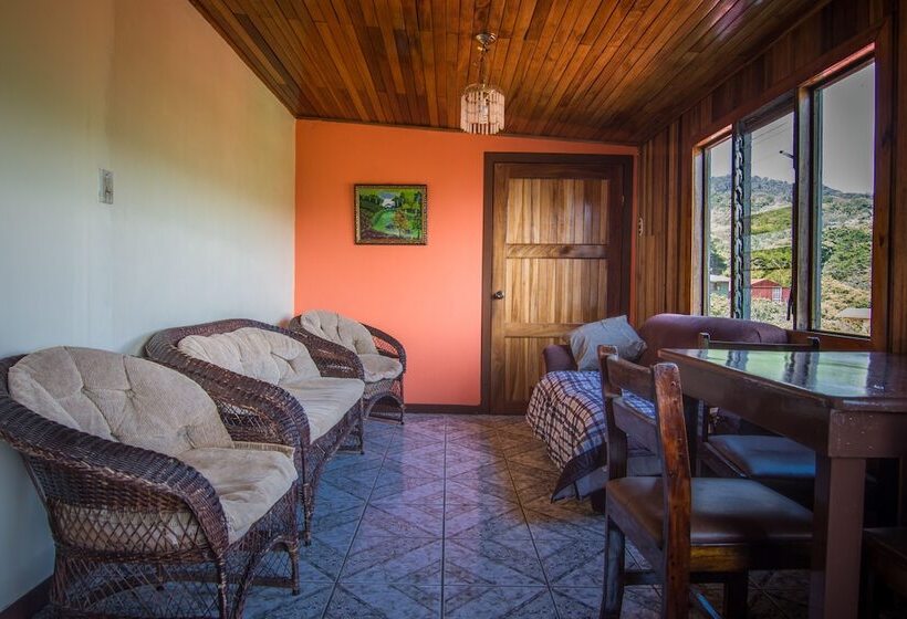 Que Tuanis Hostel Monteverde