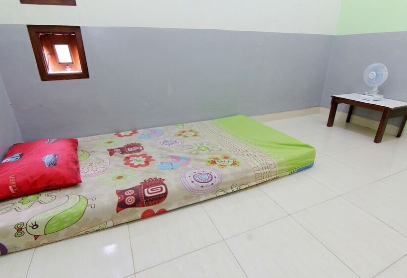 ユースホステル Griya Ardafa