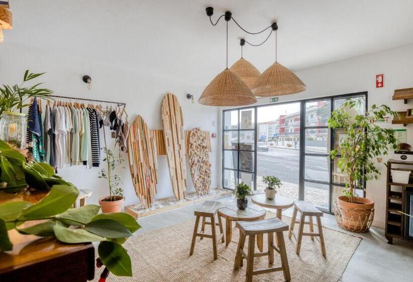 هاستل Selina Boavista Ericeira