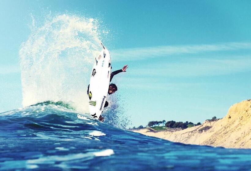 هاستل Selina Boavista Ericeira