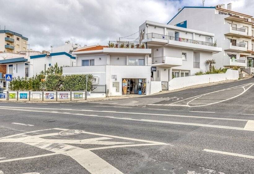 هاستل Selina Boavista Ericeira