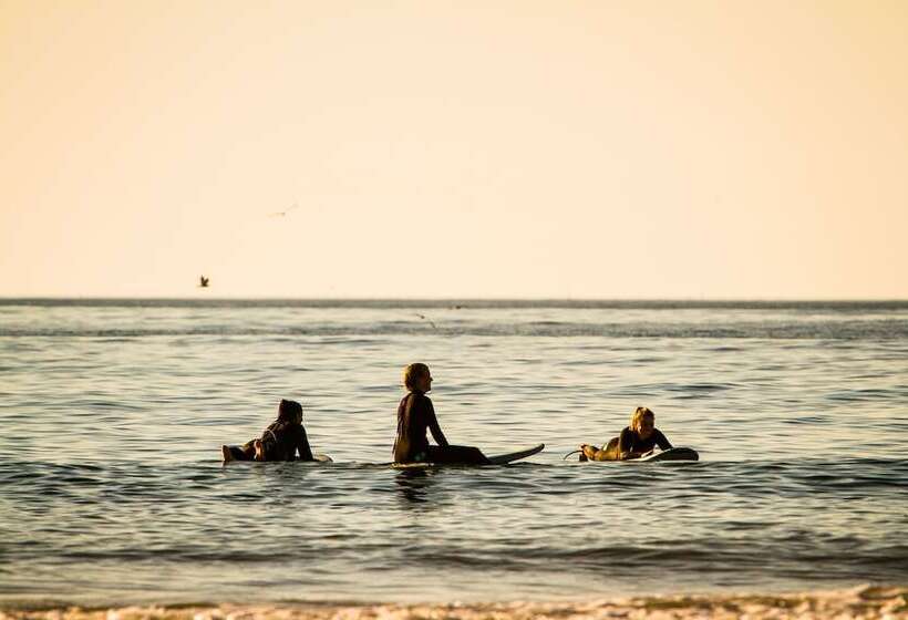 هاستل Selina Boavista Ericeira