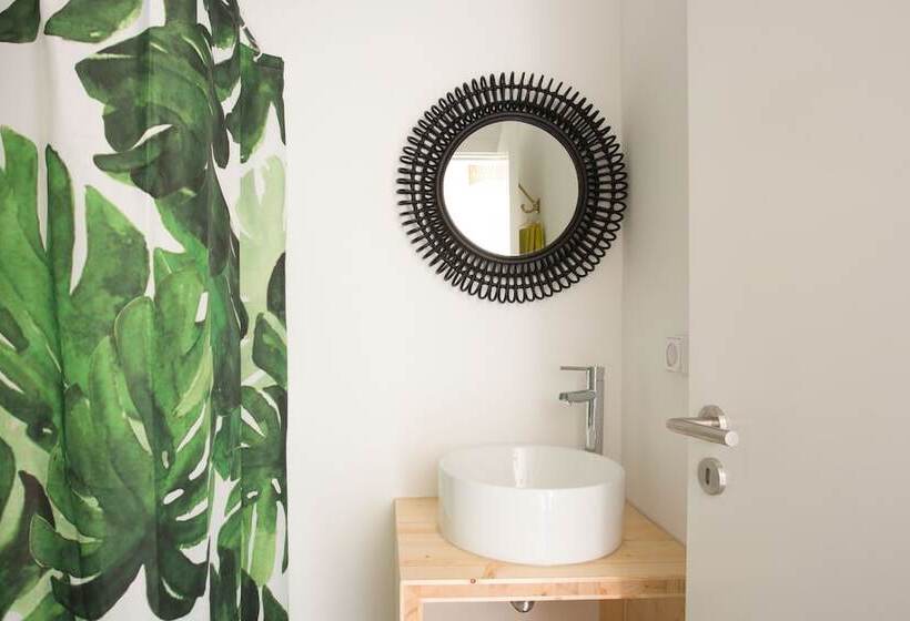 هاستل Selina Boavista Ericeira