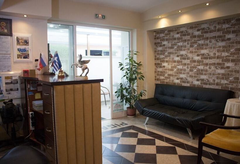 旅馆 Villa Pigasos