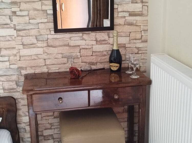 旅馆 Villa Pigasos