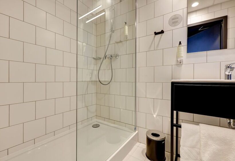 هتل Arche Geologiczna