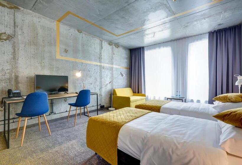 هتل Arche Geologiczna