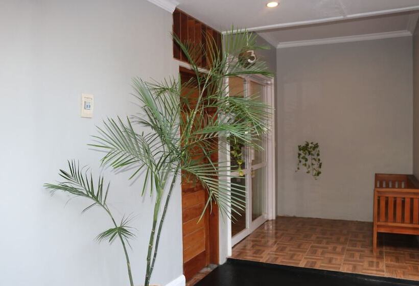 فندق Bale Datu Bungalow