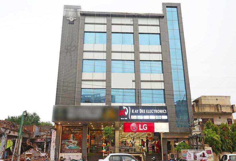 酒店 Central Grand By Oyo Rooms