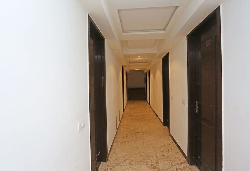 酒店 Central Grand By Oyo Rooms