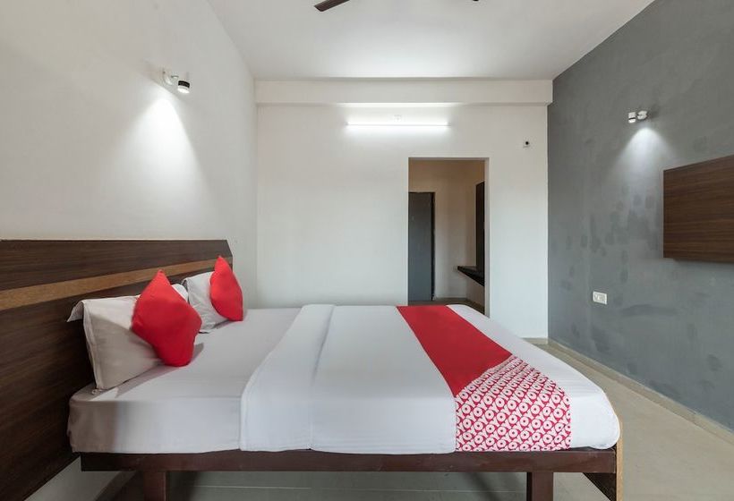 호텔 Century Executive By Oyo Rooms