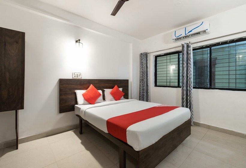 호텔 Century Executive By Oyo Rooms