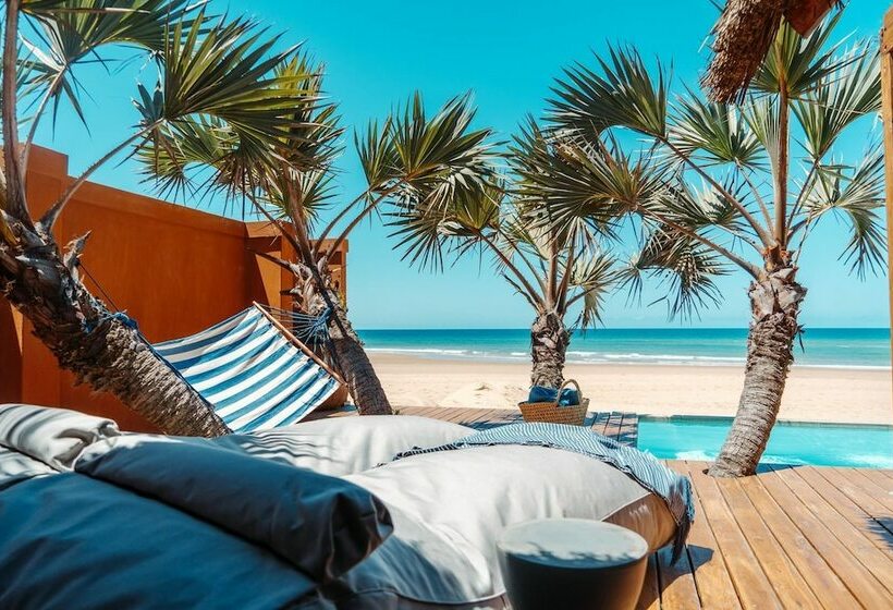 ホテル Eclectic Beach Retreat