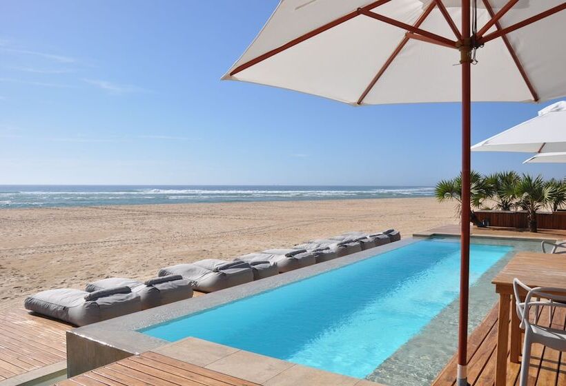 ホテル Eclectic Beach Retreat