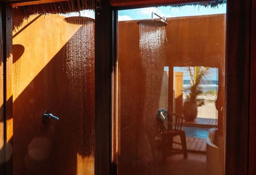 ホテル Eclectic Beach Retreat