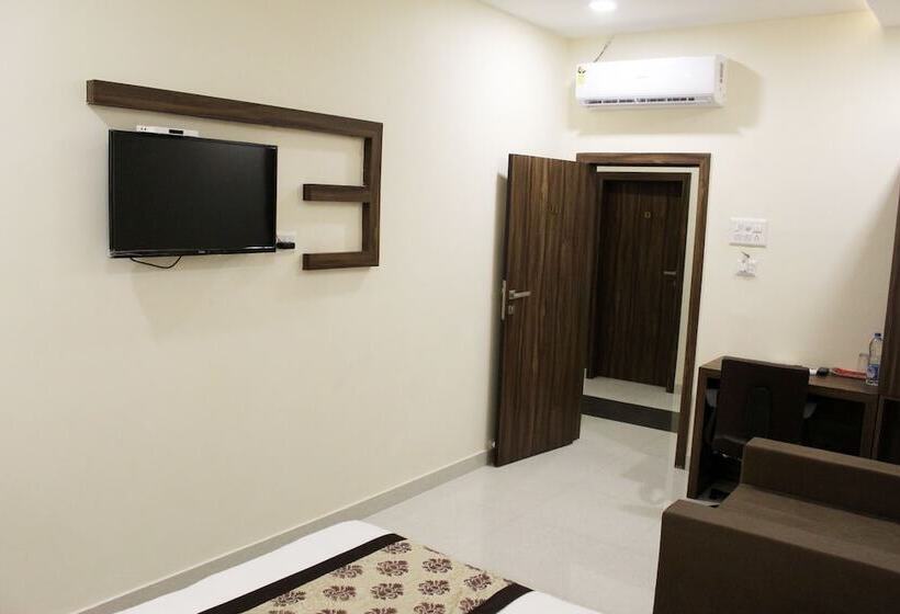 Eco Inn Hotel By Lime Tree