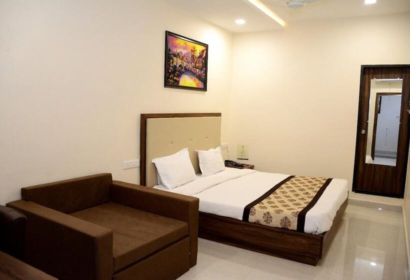 Eco Inn Hotel By Lime Tree