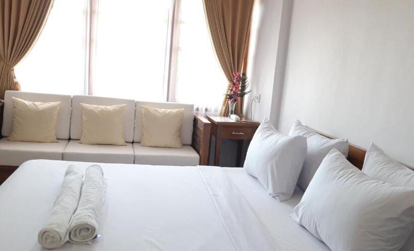 בית מלון כפרי Grand Raka Homestay