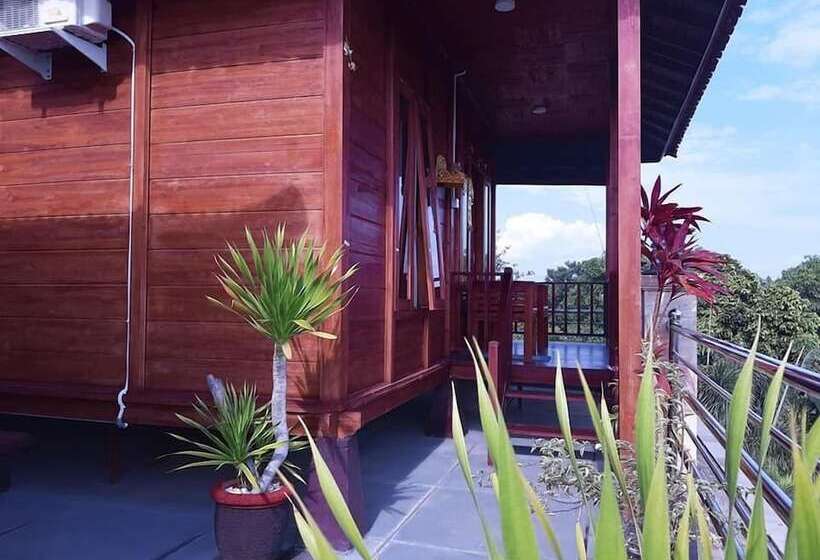 בית מלון כפרי Grand Raka Homestay