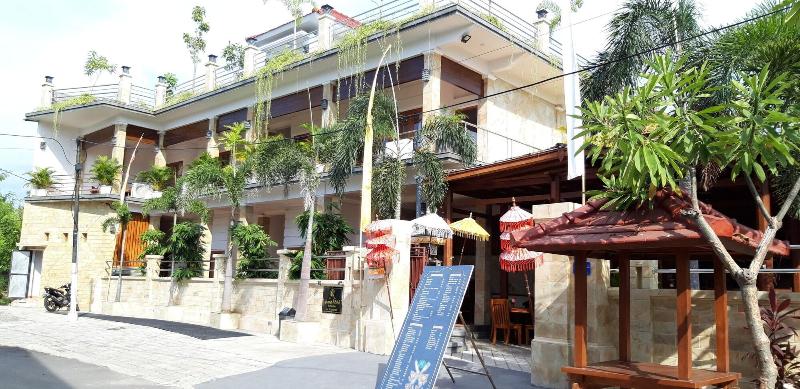 בית מלון כפרי Grand Raka Homestay