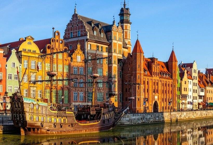 בית מלון כפרי Holiday Inn Gdansk   City Centre, An Ihg