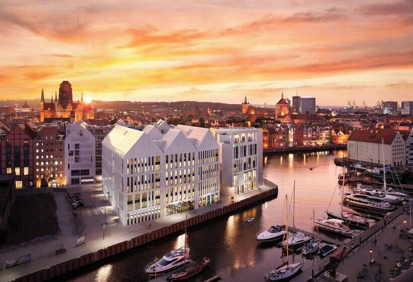 בית מלון כפרי Holiday Inn Gdansk   City Centre, An Ihg