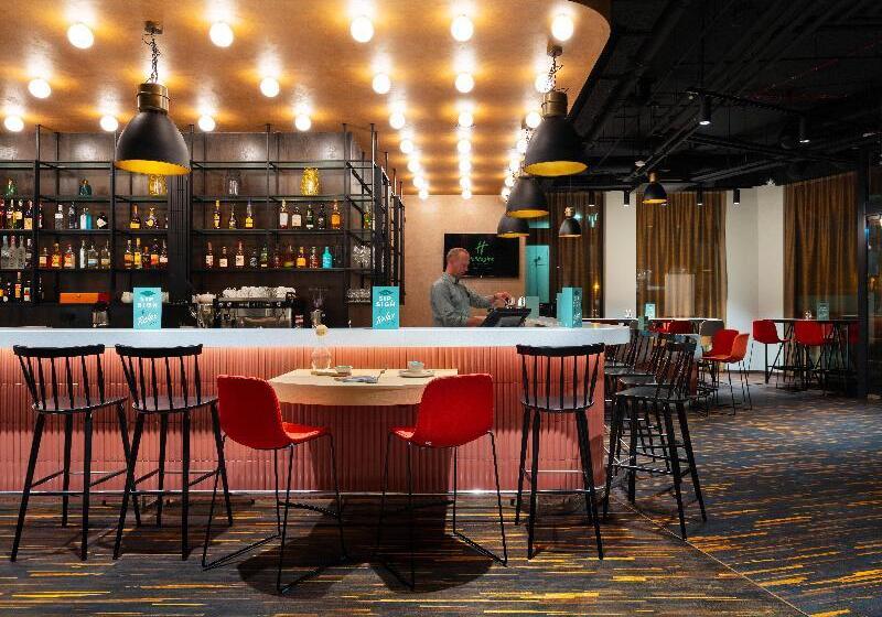 בית מלון כפרי Holiday Inn Gdansk   City Centre, An Ihg