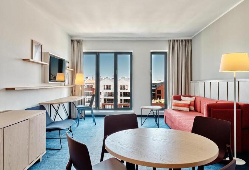 בית מלון כפרי Holiday Inn Gdansk   City Centre, An Ihg