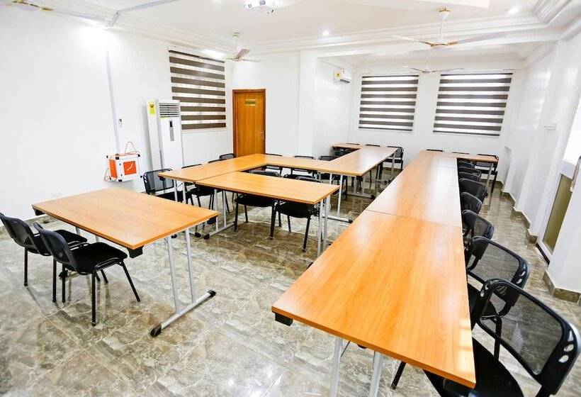 ホテル Jeyads Lodge