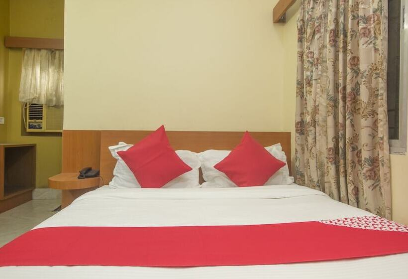 Отель Landmark By Oyo Rooms