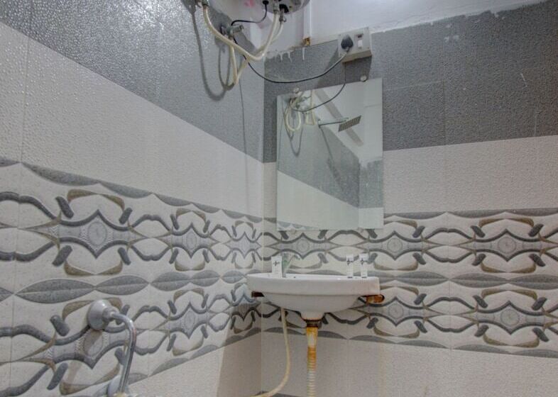 فندق Lucky Star By Oyo Rooms