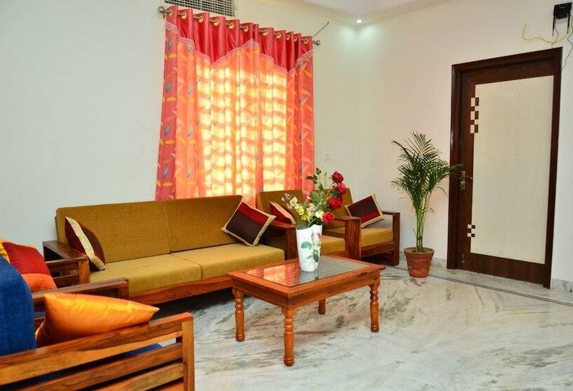 فندق Mojo M Villa Airport Boutique