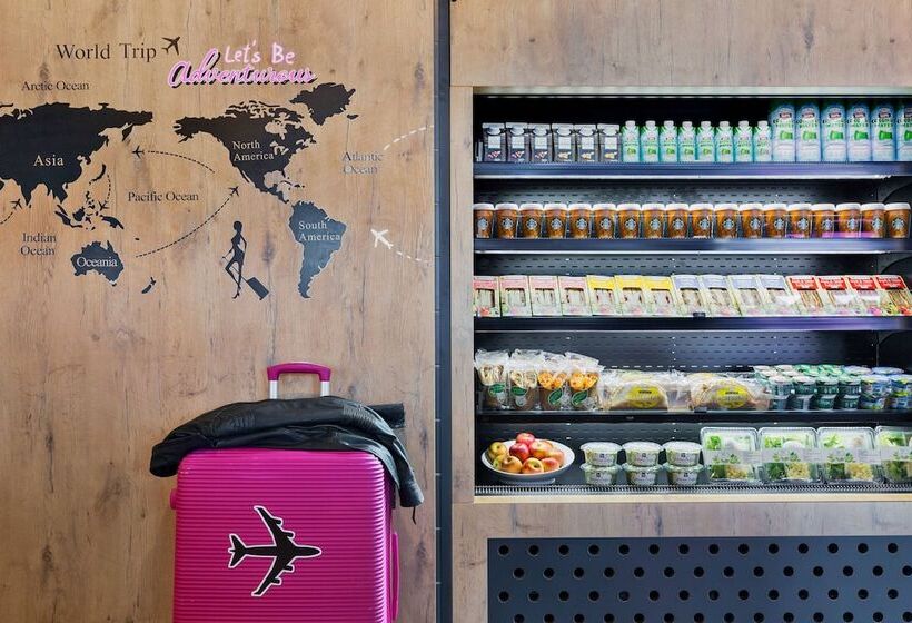 בית מלון כפרי Moxy Frankfurt Airport Kelsterbach