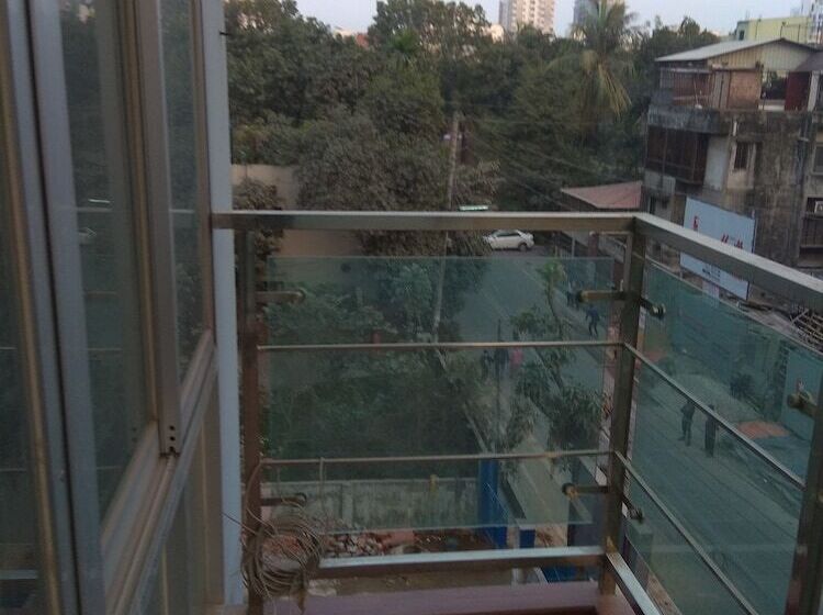 ホテル Orenda Boutique