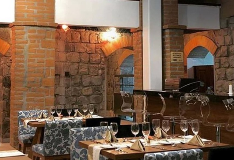 Отель Hospedaje Otavalo