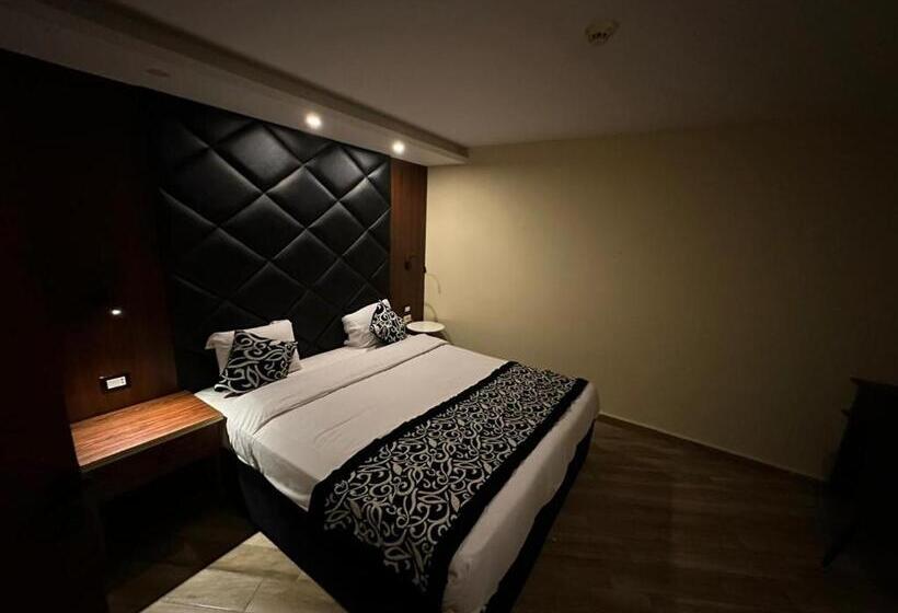 Panorama Ramsis Hotel & Cafe