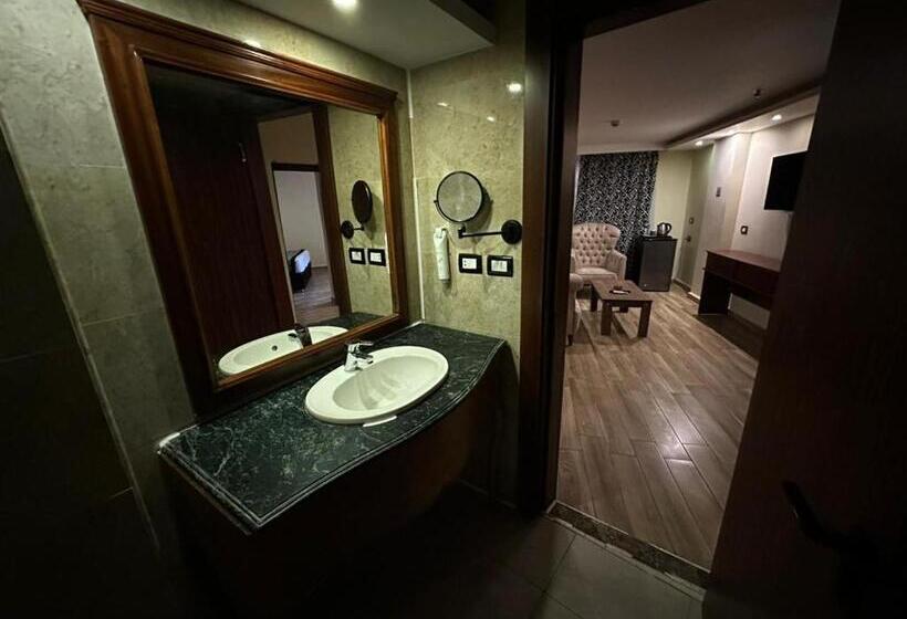 Panorama Ramsis Hotel & Cafe