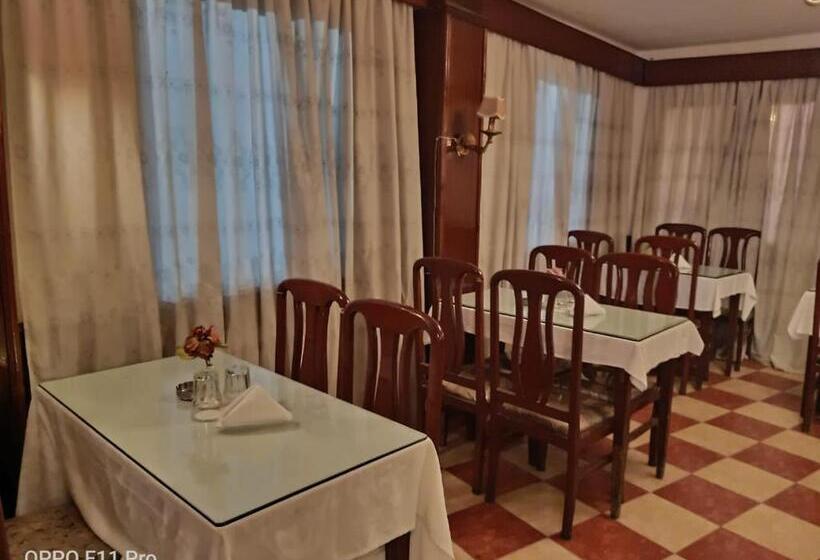 Panorama Ramsis Hotel & Cafe