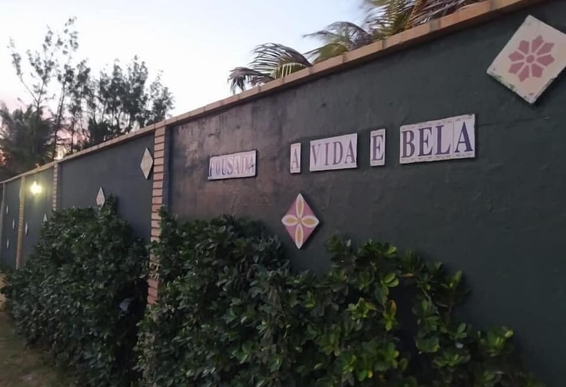 ホテル Pousada A Vida é Bela