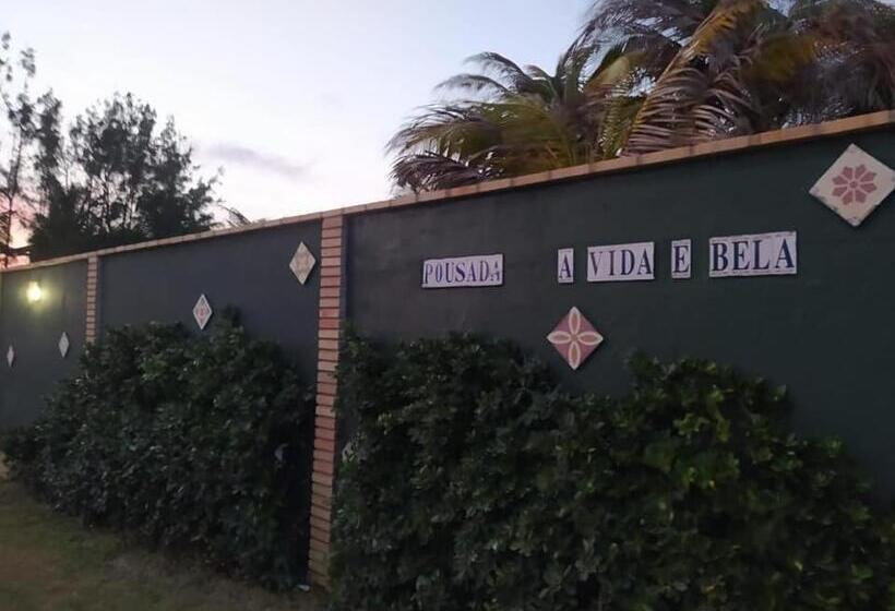 ホテル Pousada A Vida é Bela