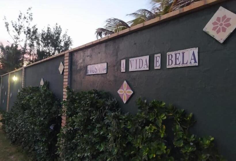 ホテル Pousada A Vida é Bela
