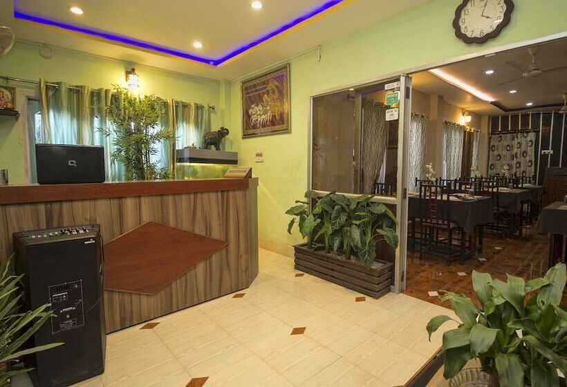 בית מלון כפרי Ruposhi Bangla Eco Resort By Oyo