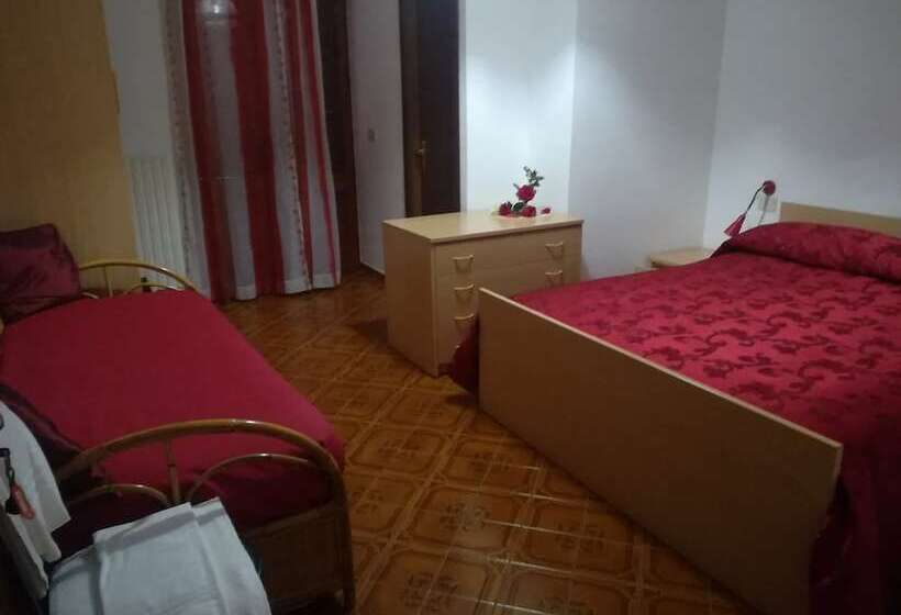 فندق ريفى Agriturismo Castanito