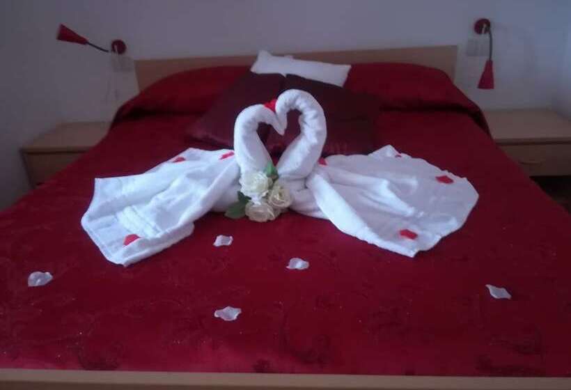 فندق ريفى Agriturismo Castanito